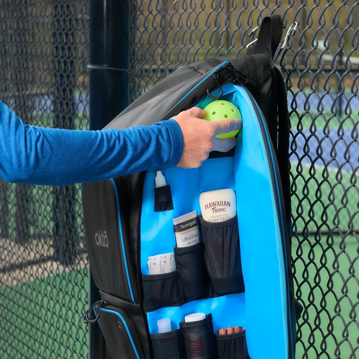 Pickleball Backpack vs. Duffel Bag: Which Should You Choose? - OKTO
