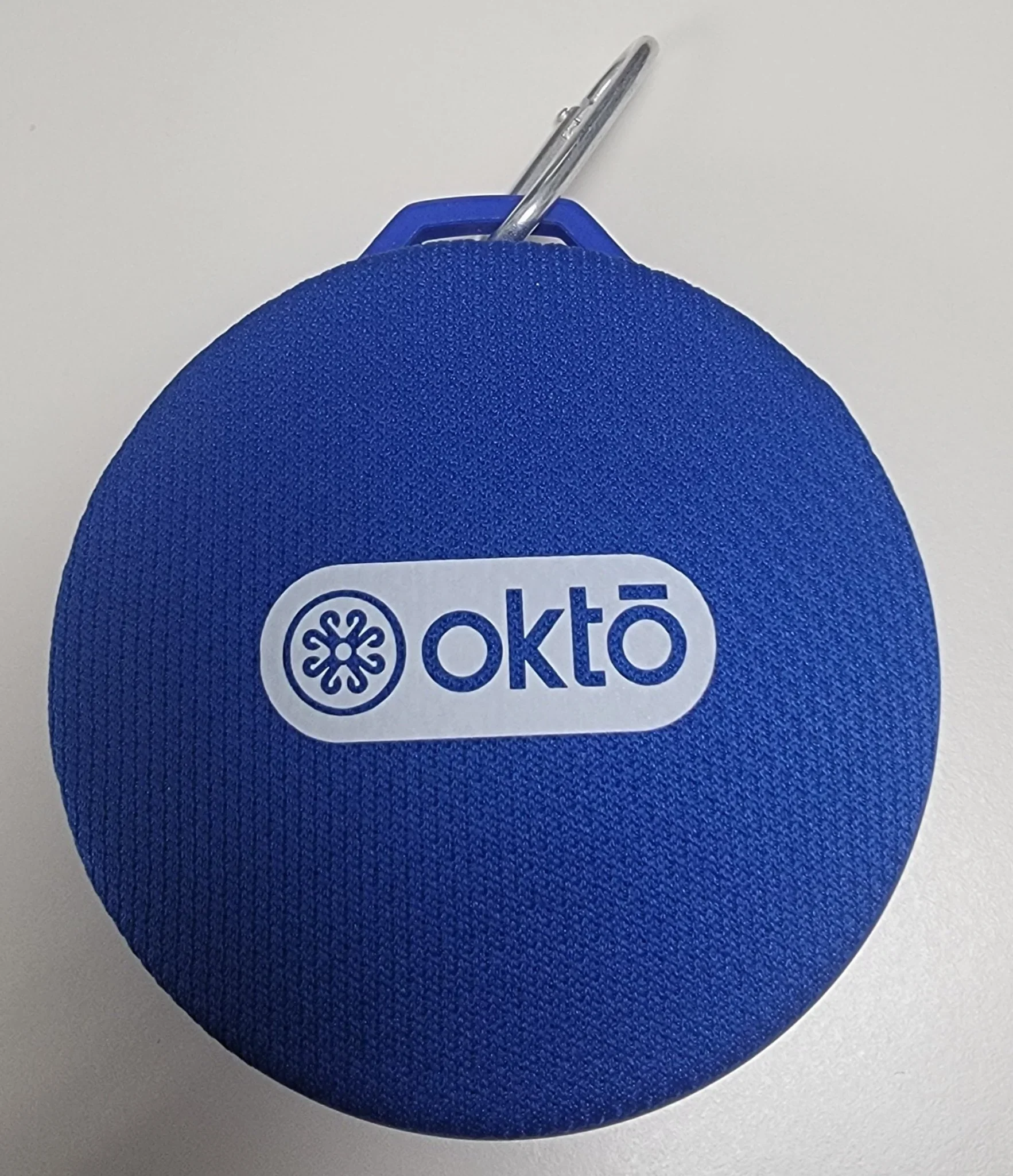 oktō  Bluetooth Speaker with carabiner