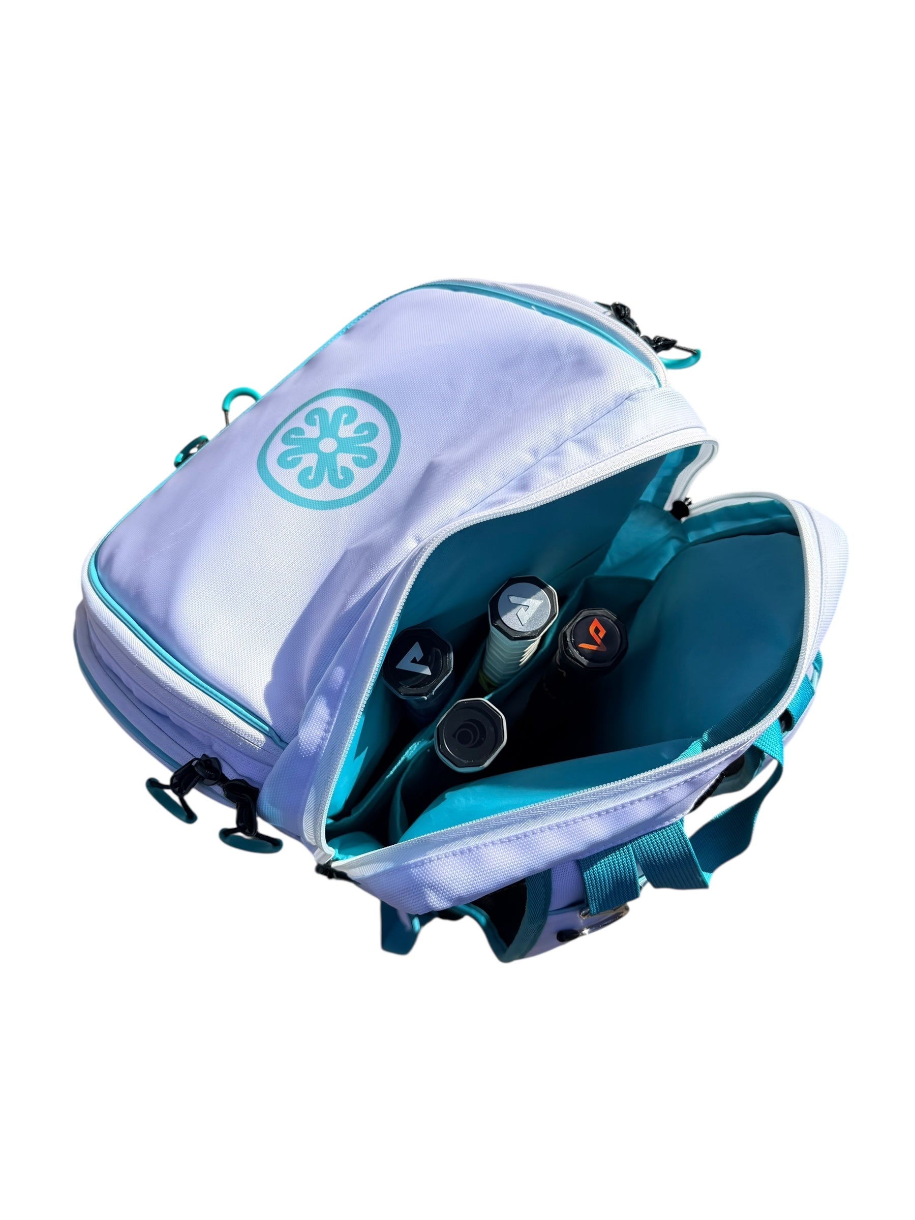 #color_White & Teal